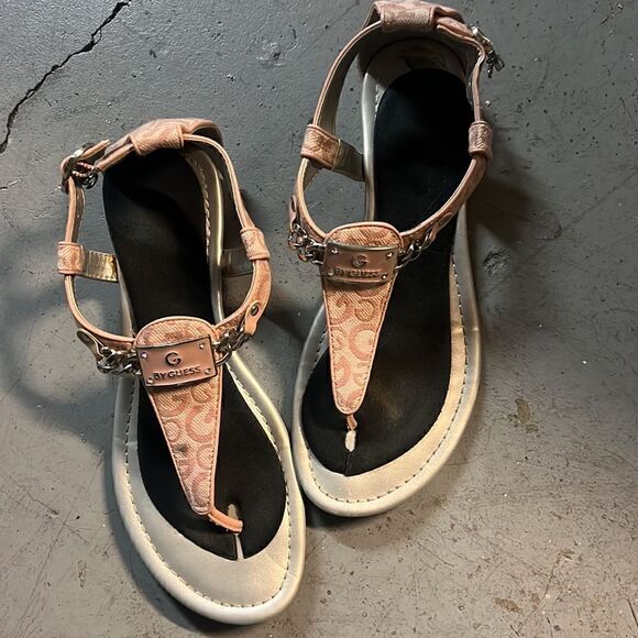 Size 6.5 Pink Guess BOHO Gladiator Sandal - Picture 2 of 5